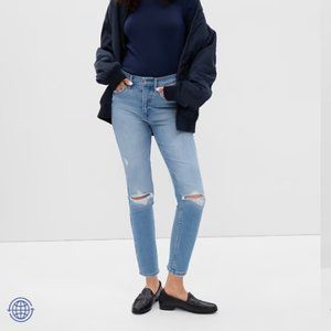 Gap NWT Size 26 High Rise Vintage Slim Jeans with Washwell